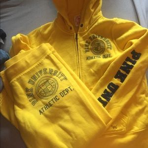 Victoria Secret PINK Outfit